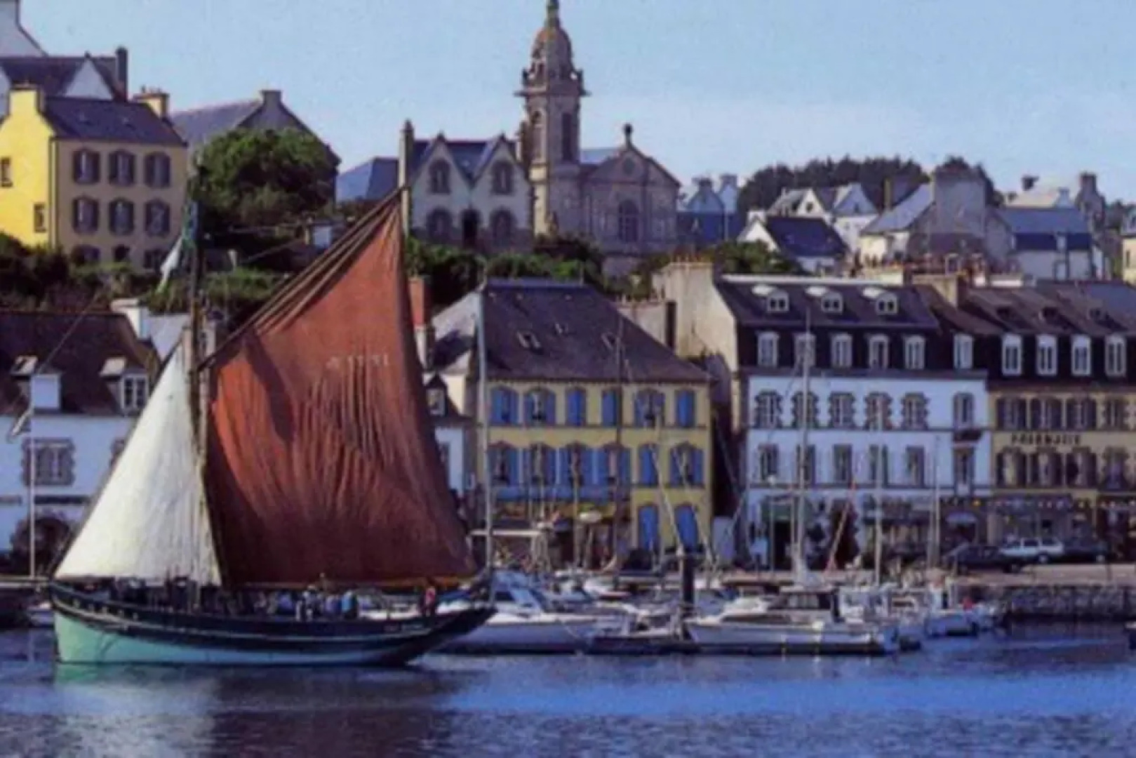 Detached House Near Beaches