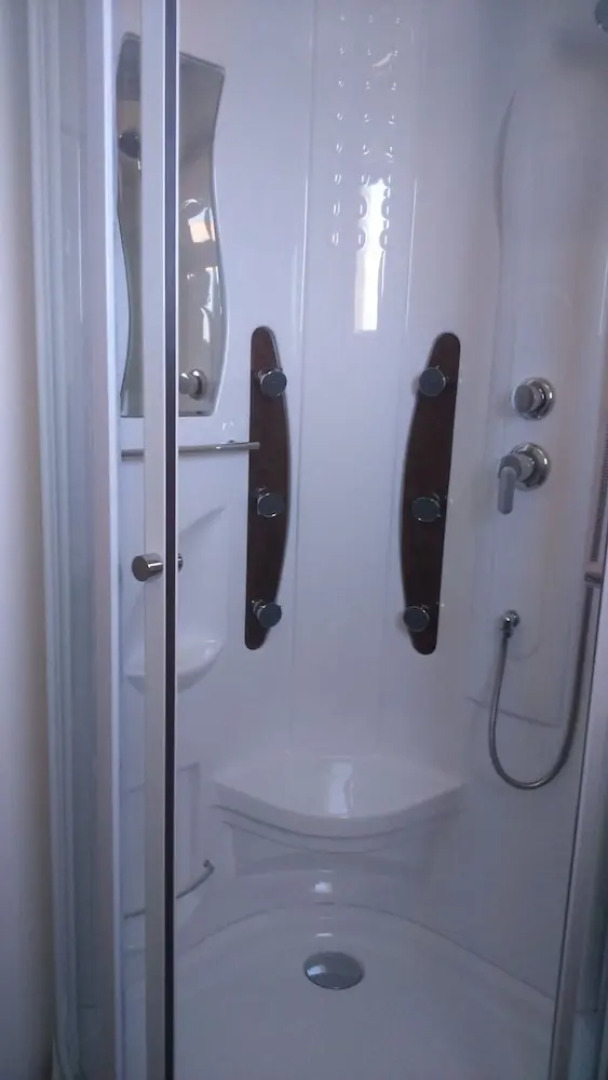 Apartment With 2 Bedrooms in Saint-cyr-sur-mer, With Pool Access, Furn