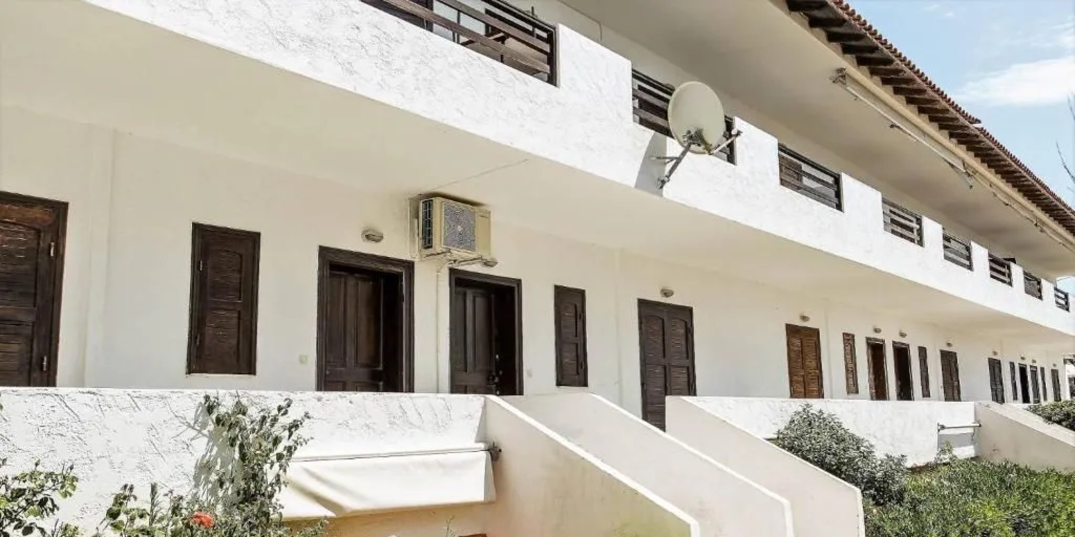 Villa Beach, by Greek Pride