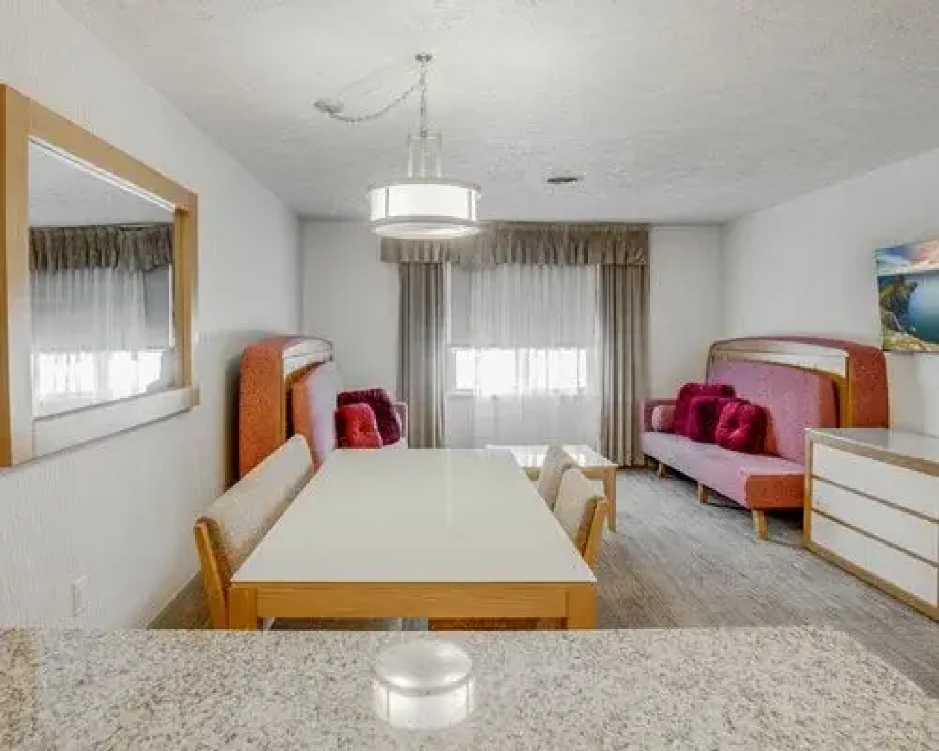 Split Rock Resort - 5 Nights, Lake Harmony, USA