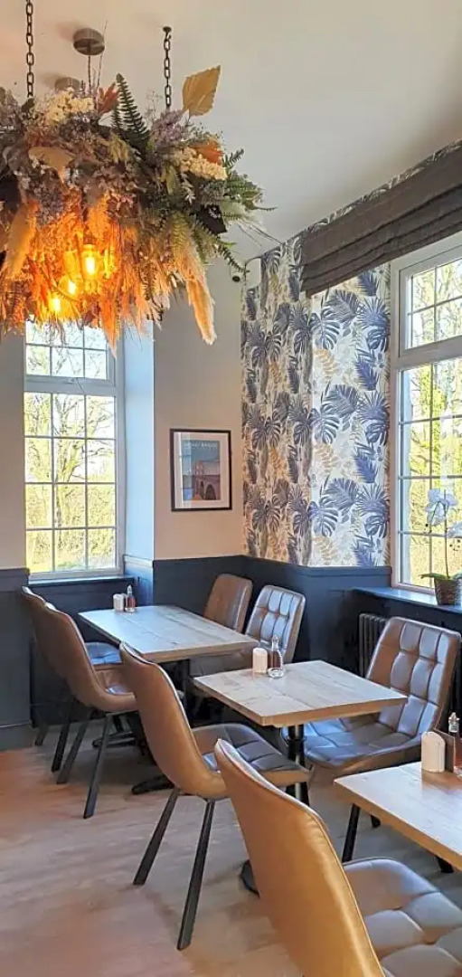 Ensuite Bed And Breakfast Rooms At The Ring Pub