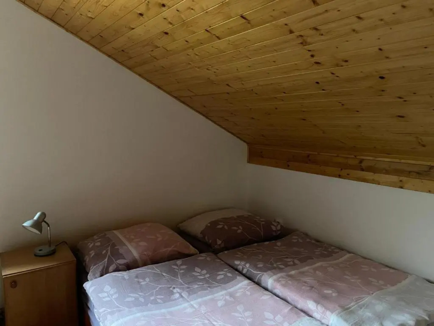 Chata Bezdrev u Hluboké nad Vltavou