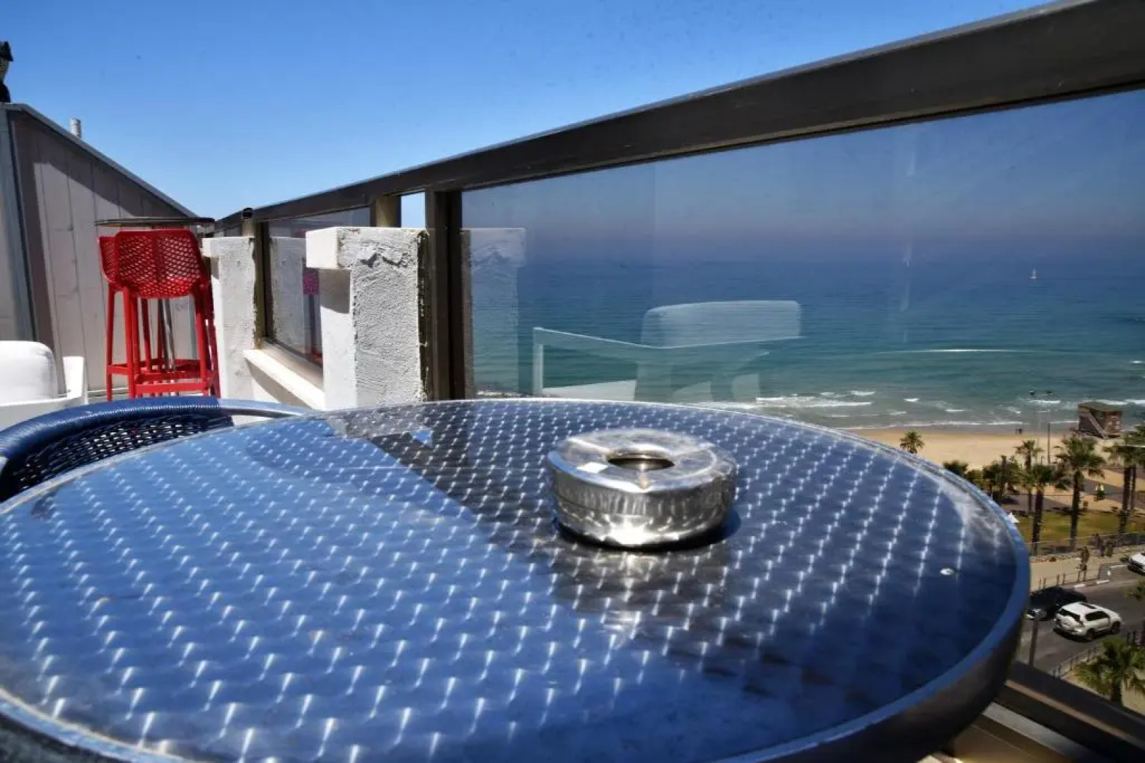 Penthouse Apartment On The Beach