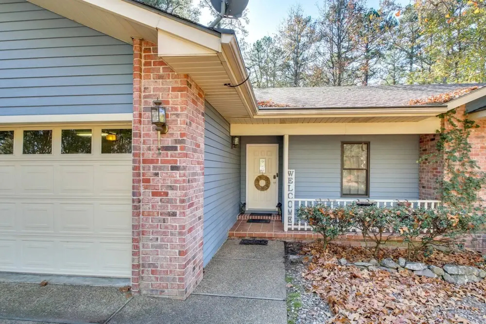 Welcoming Hot Springs Home 12 Mi to National Park