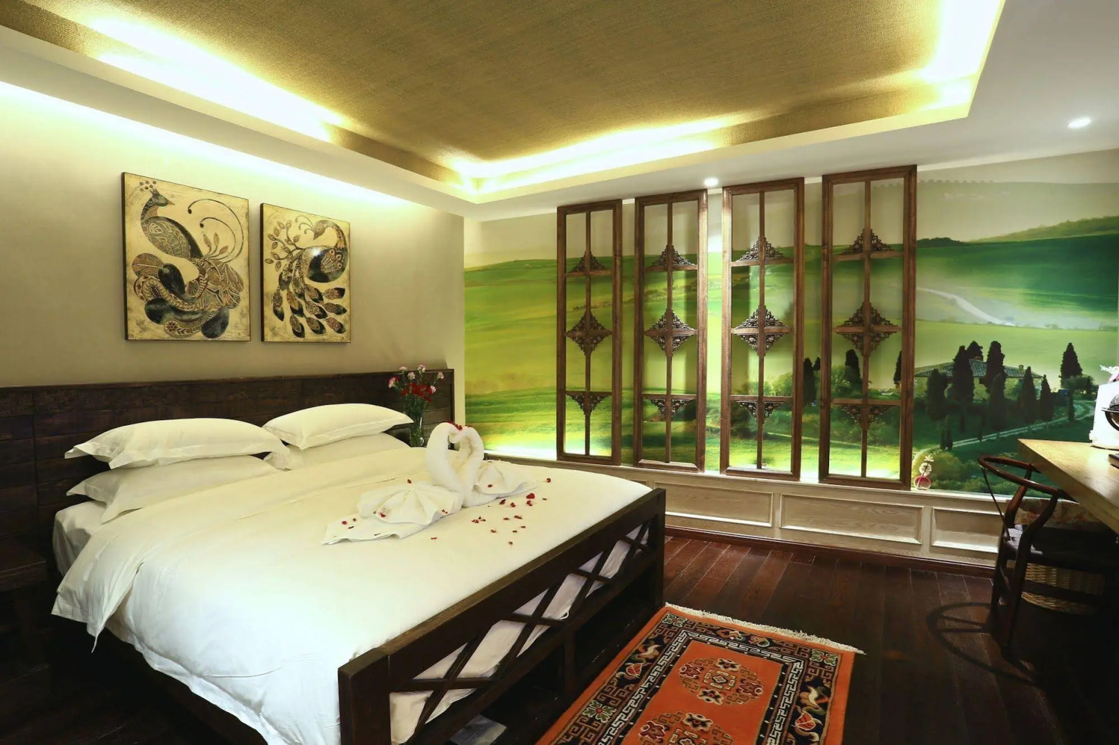 Shangri-la Bird of Paradise Inn