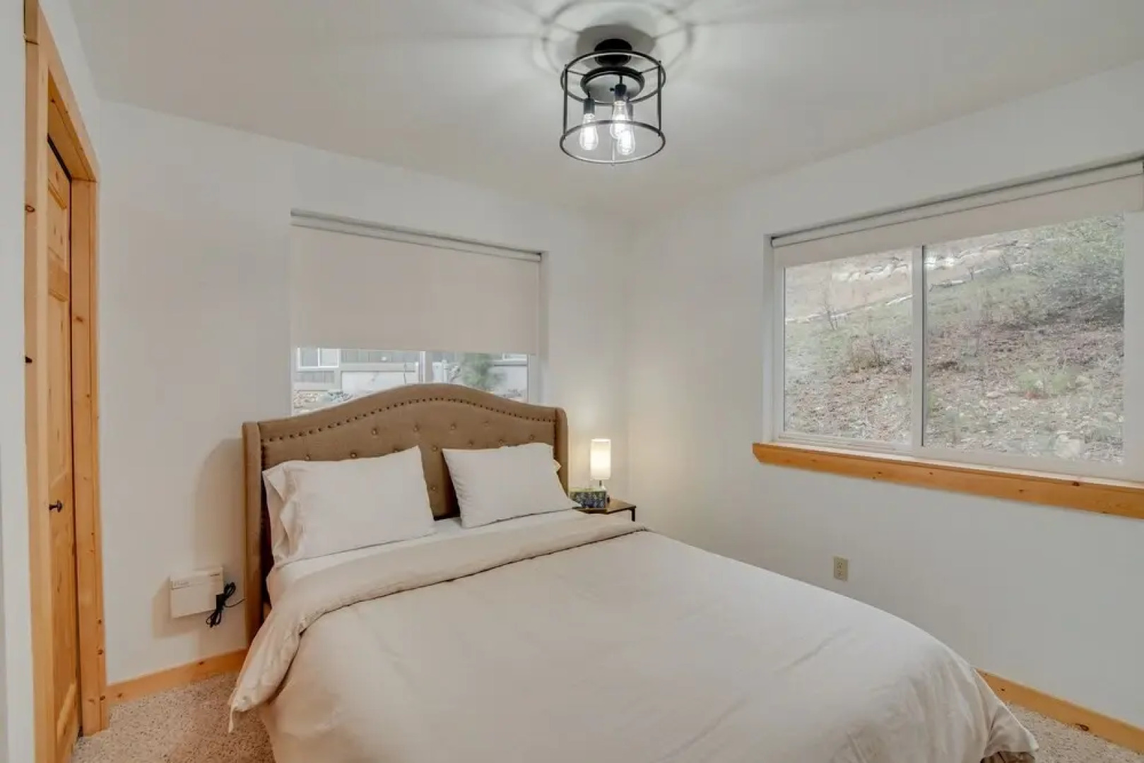 Cabin w/ Hot Tub & Fire Pit: 2 Mi to Cle Elum Lake