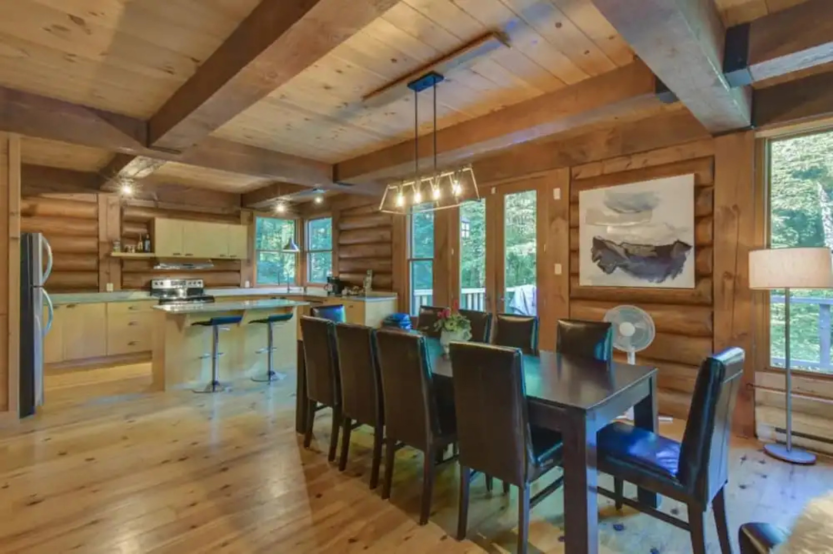 Spacious log Cottage Resort Access Citq 242255