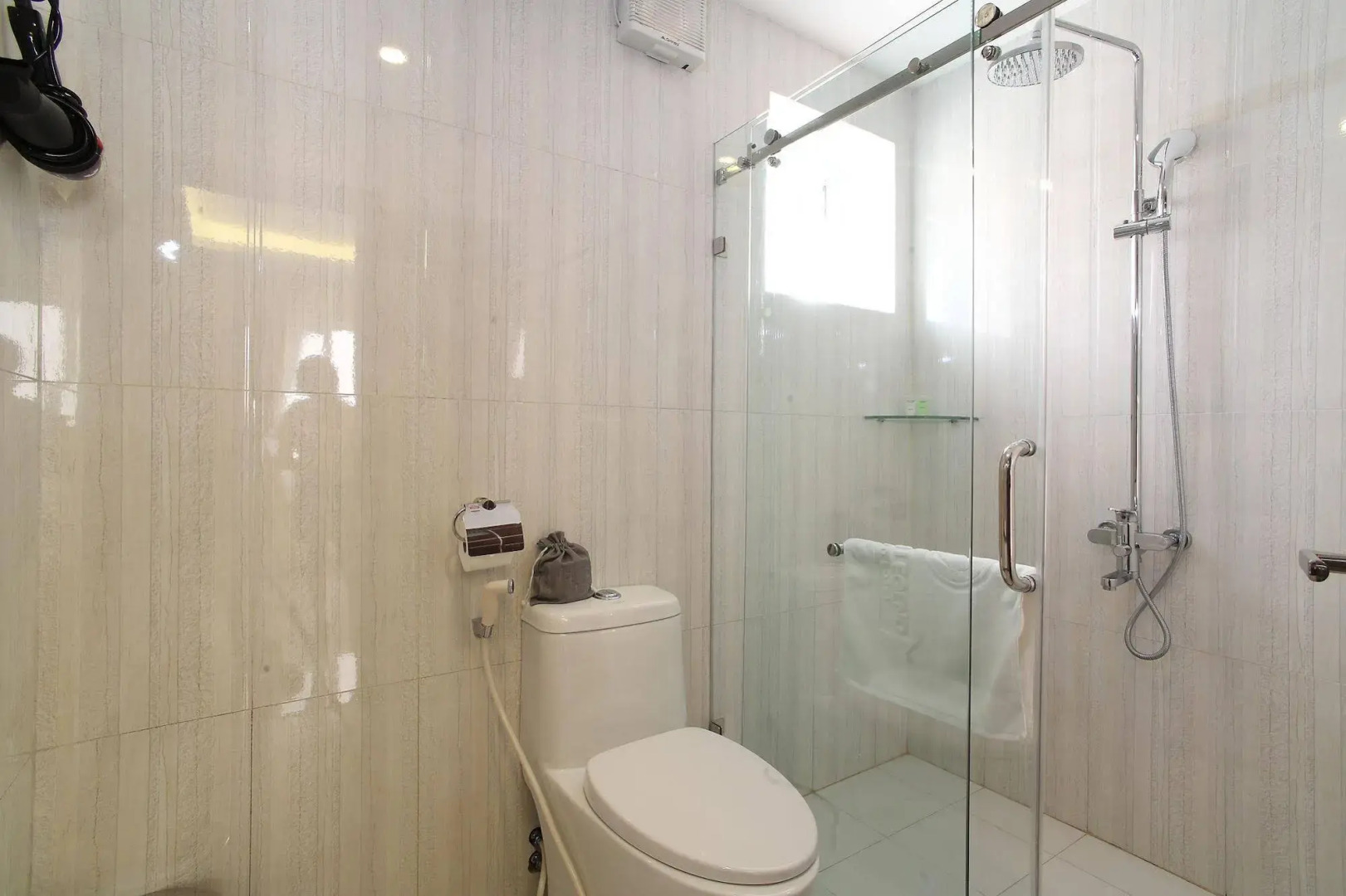 Golden Legend Diamond Hotel	