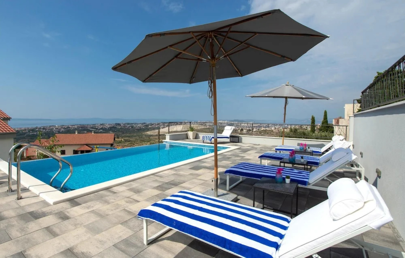 Beautiful Home in Kucine With 4 Bedrooms, Wifi and Outdoor Swimming Pool