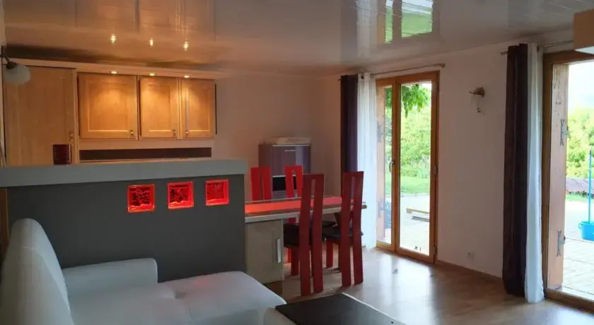 Annecy-Lake and Mountains - Savoie France