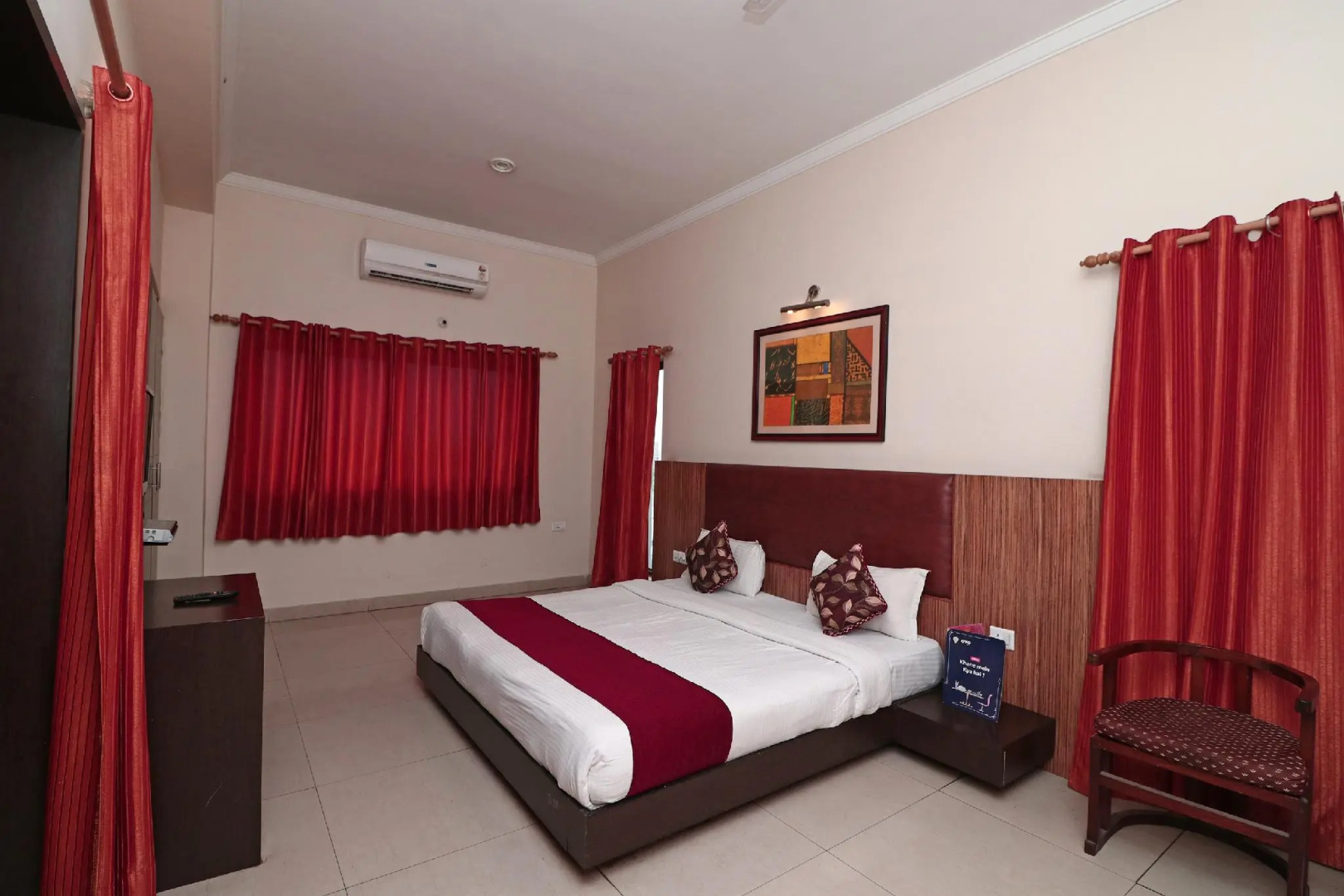 OYO 4754 Hotel Center Point