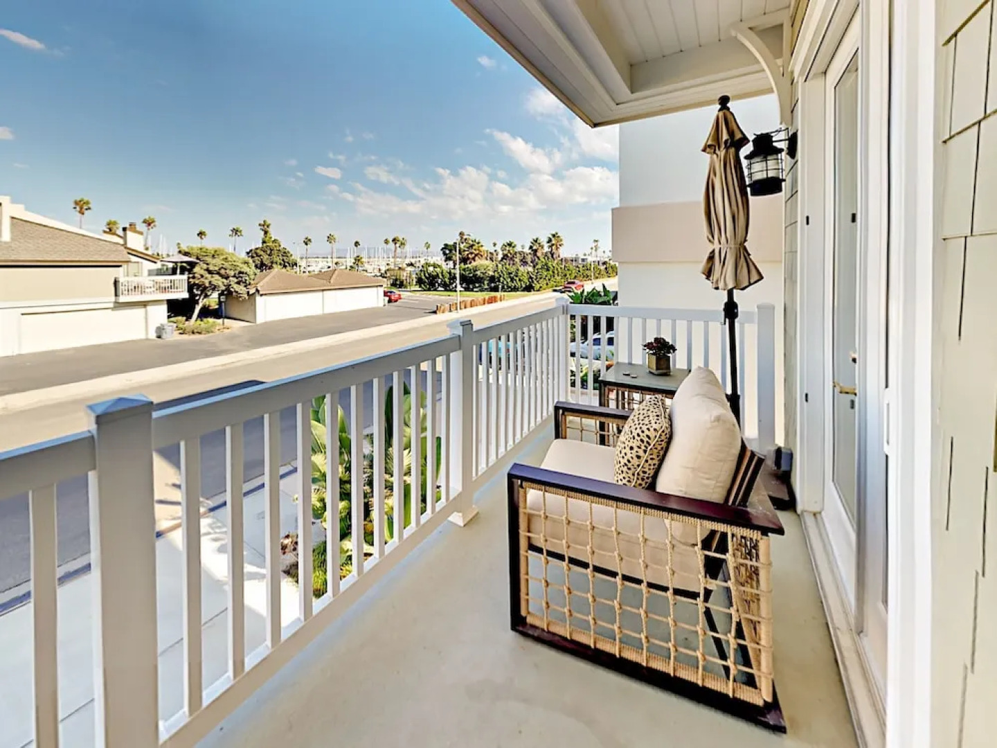 3625 Sunset Home 3 Bedrooms 2.5 Bathrooms Home