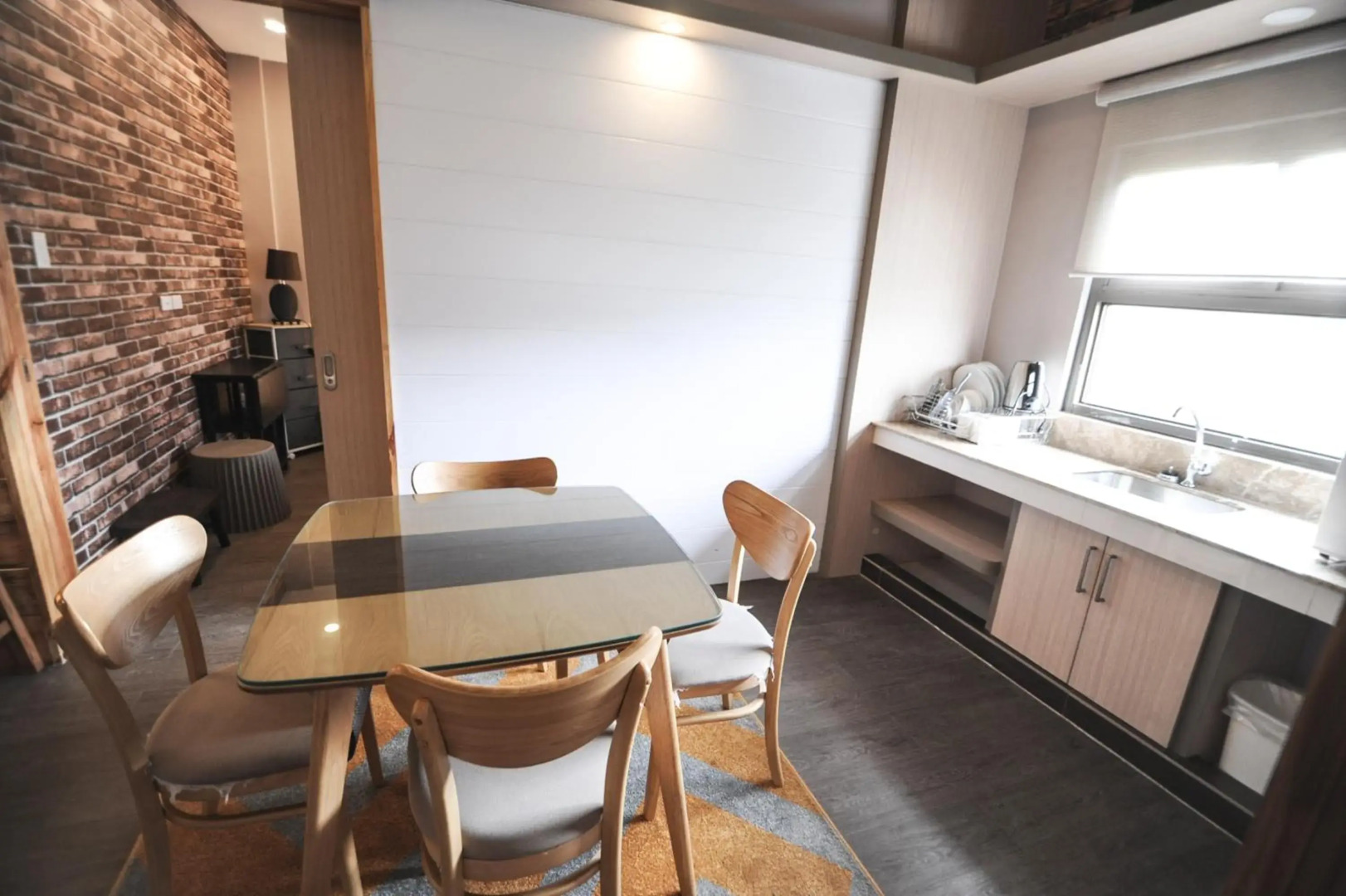 Pine Breeze Cottages