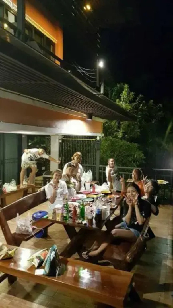 Kaengkrachan River Hut