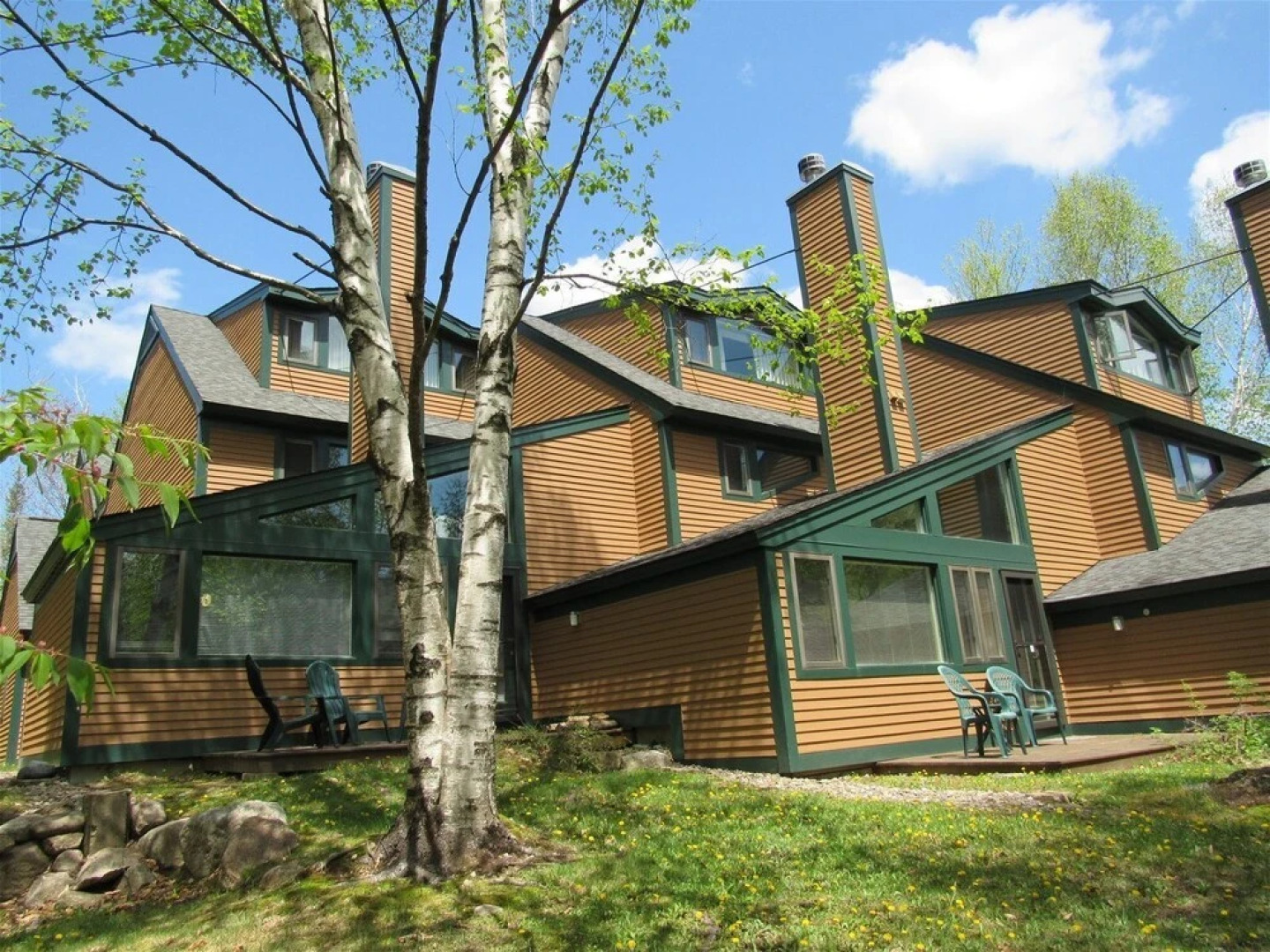 Spacious Waterville Valley Condo Close to Town Square! - Ms13av