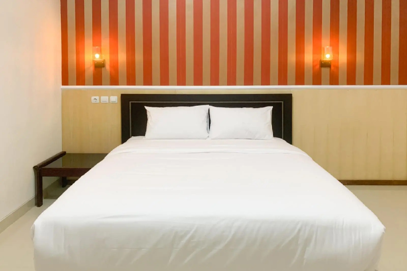 Nuri Indah Syariah Hotel