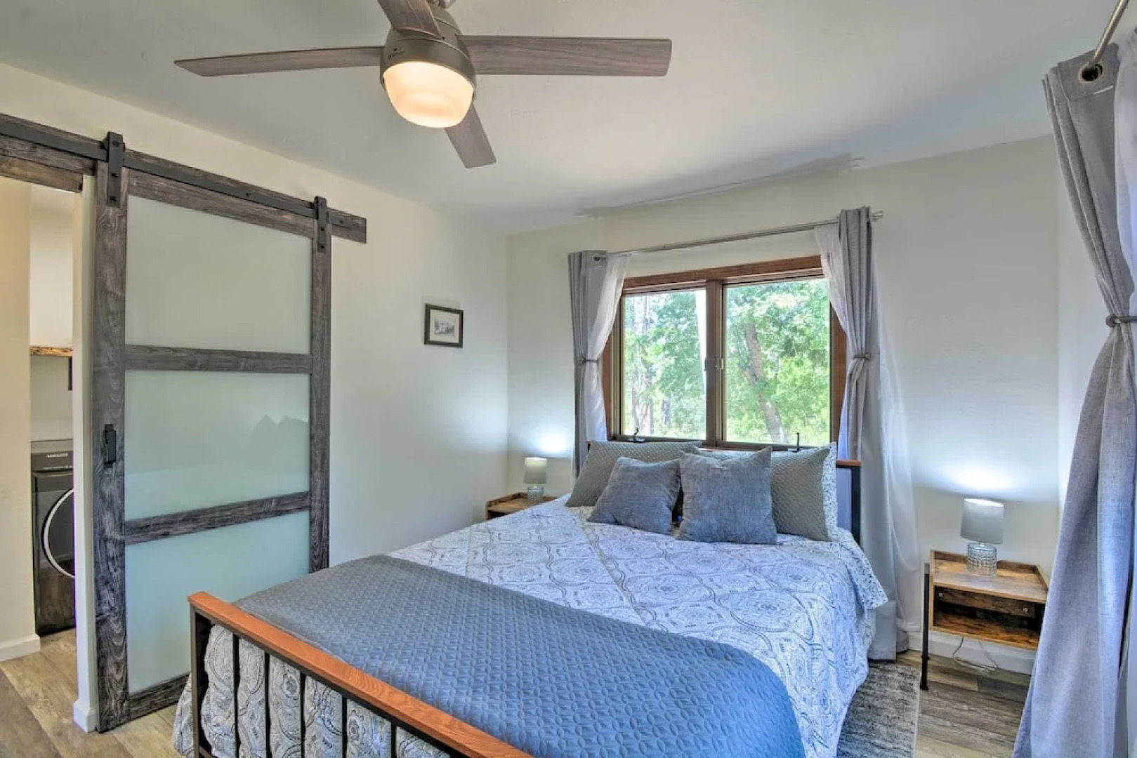 Lovely Yosemite Area Home w/ Hilltop Mtn View