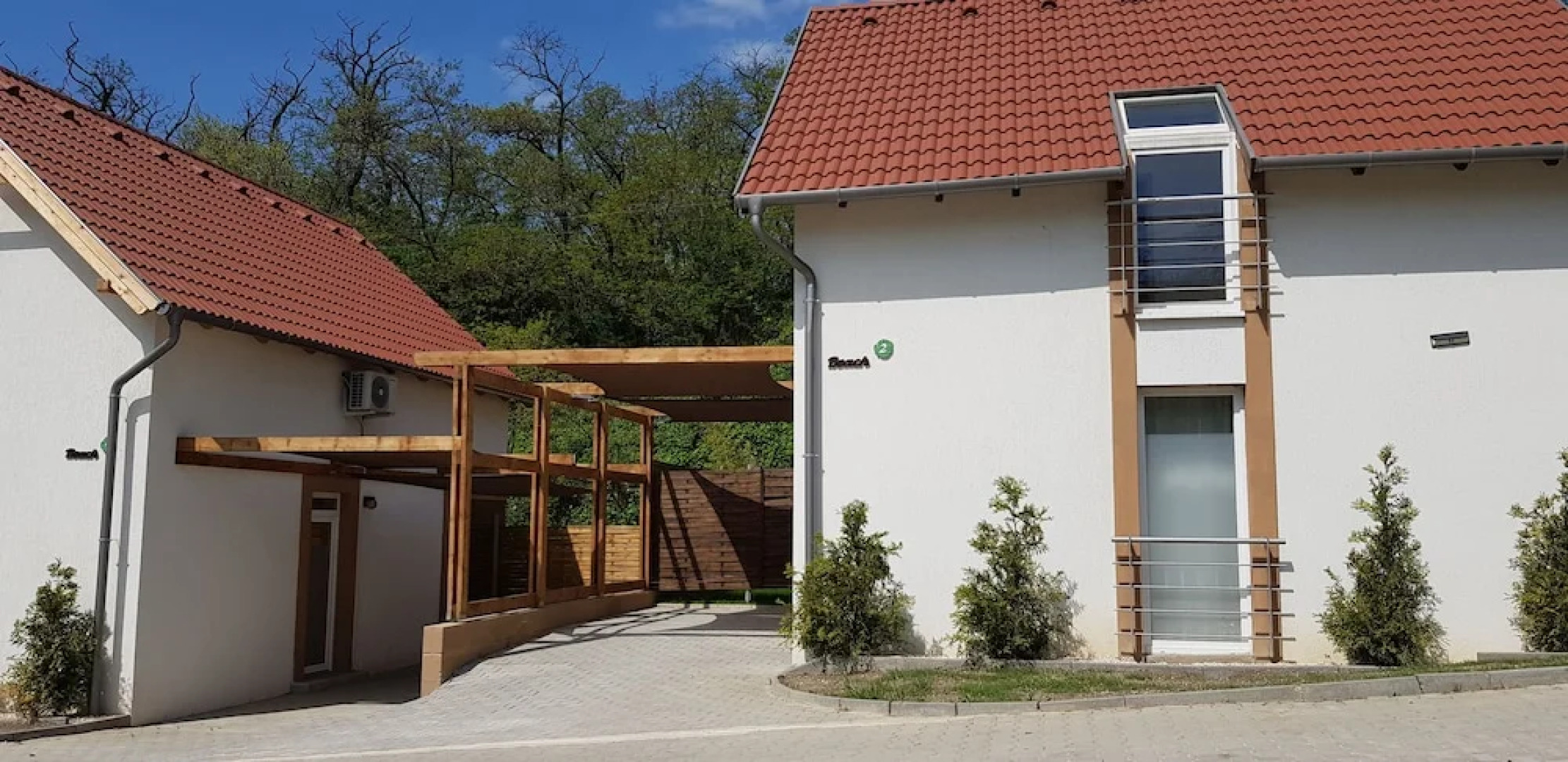 Kenese-Völgye Villahotel