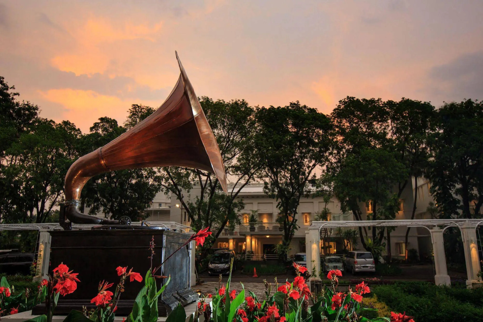 The Graha Cakra Hotel