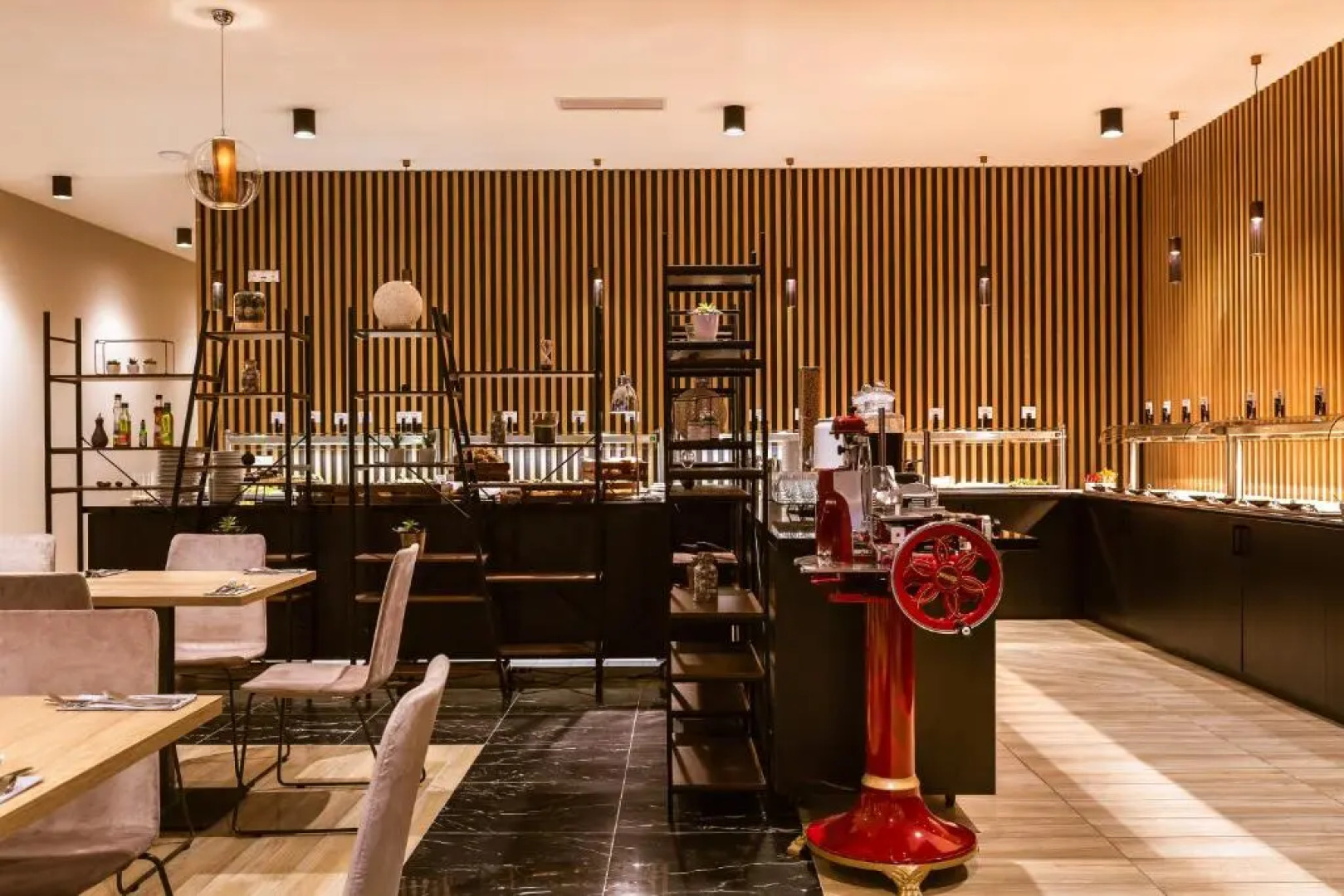 Green Mountain 5* Hotel