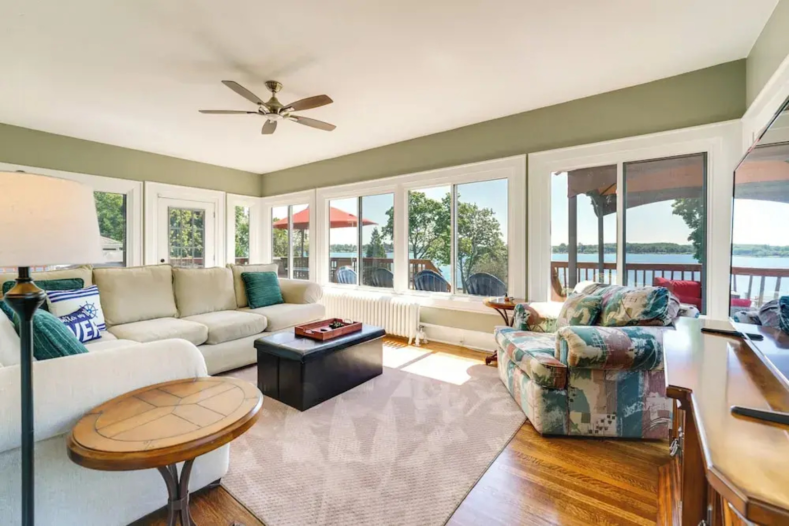 Riverfront St Clair Home - Walk to Downtown!