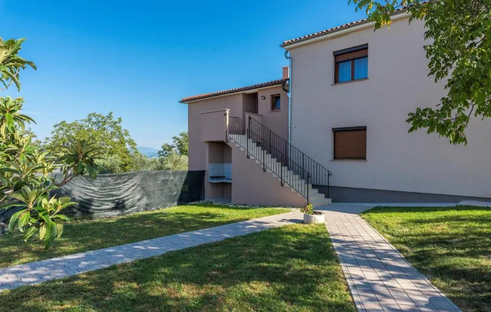 Terre Bianche with Private Pool and Whirlpool