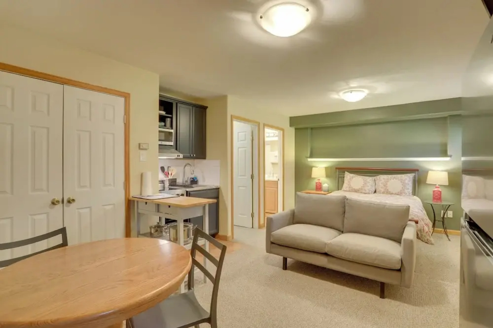 Studio in Edwards ~ 4 Mi to Beaver Creek Resort!
