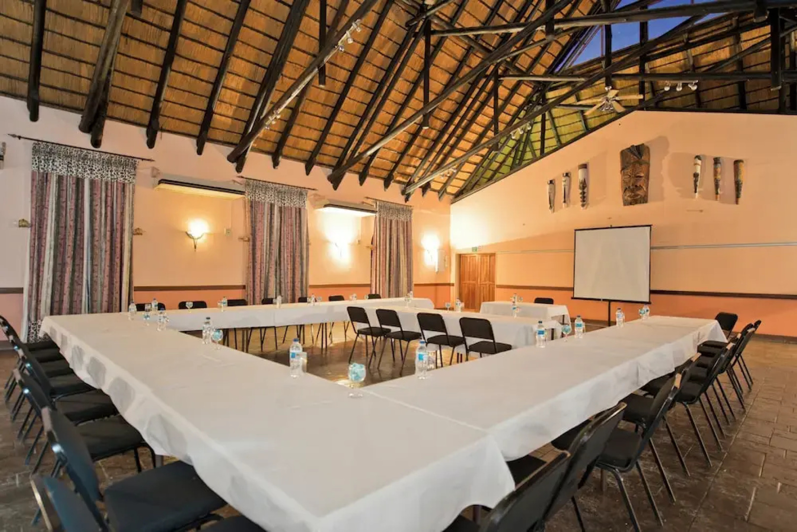 Oshakati Country Lodge