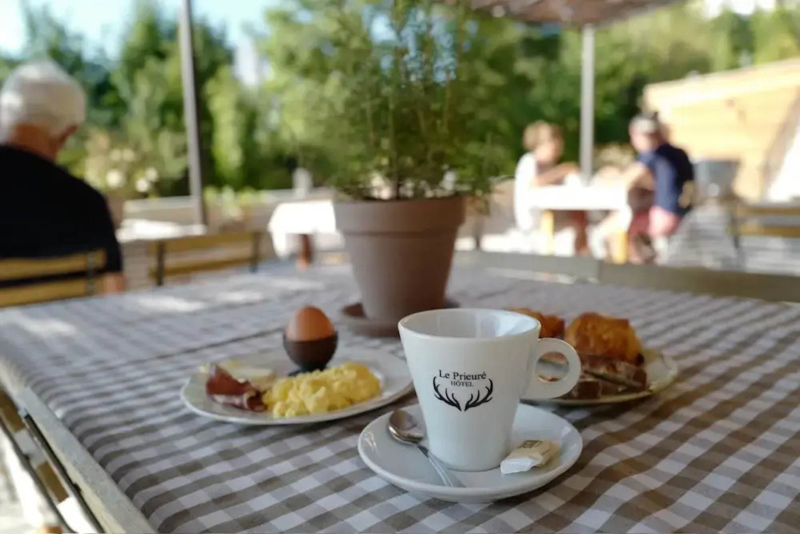 Hotel Le Prieure - 1500m