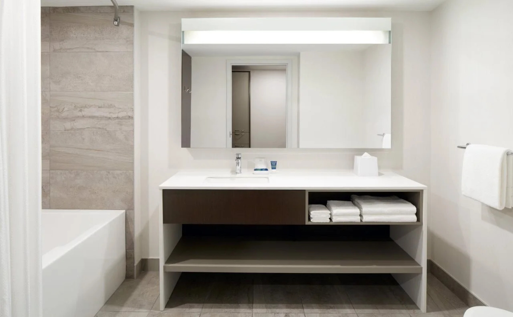 Four Points by Sheraton Levis Convention Centre