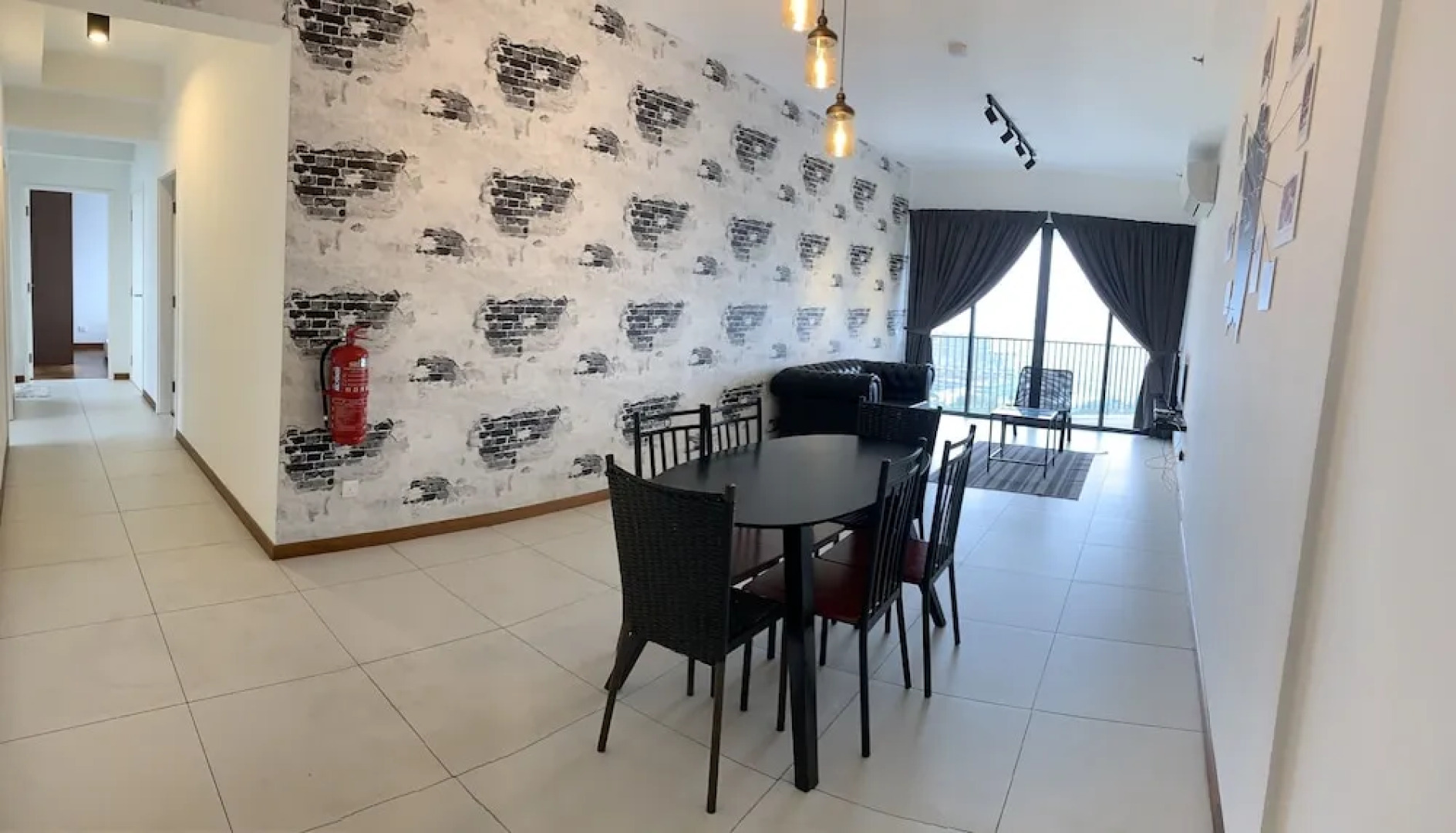 Romantic Mansion at The Landmark