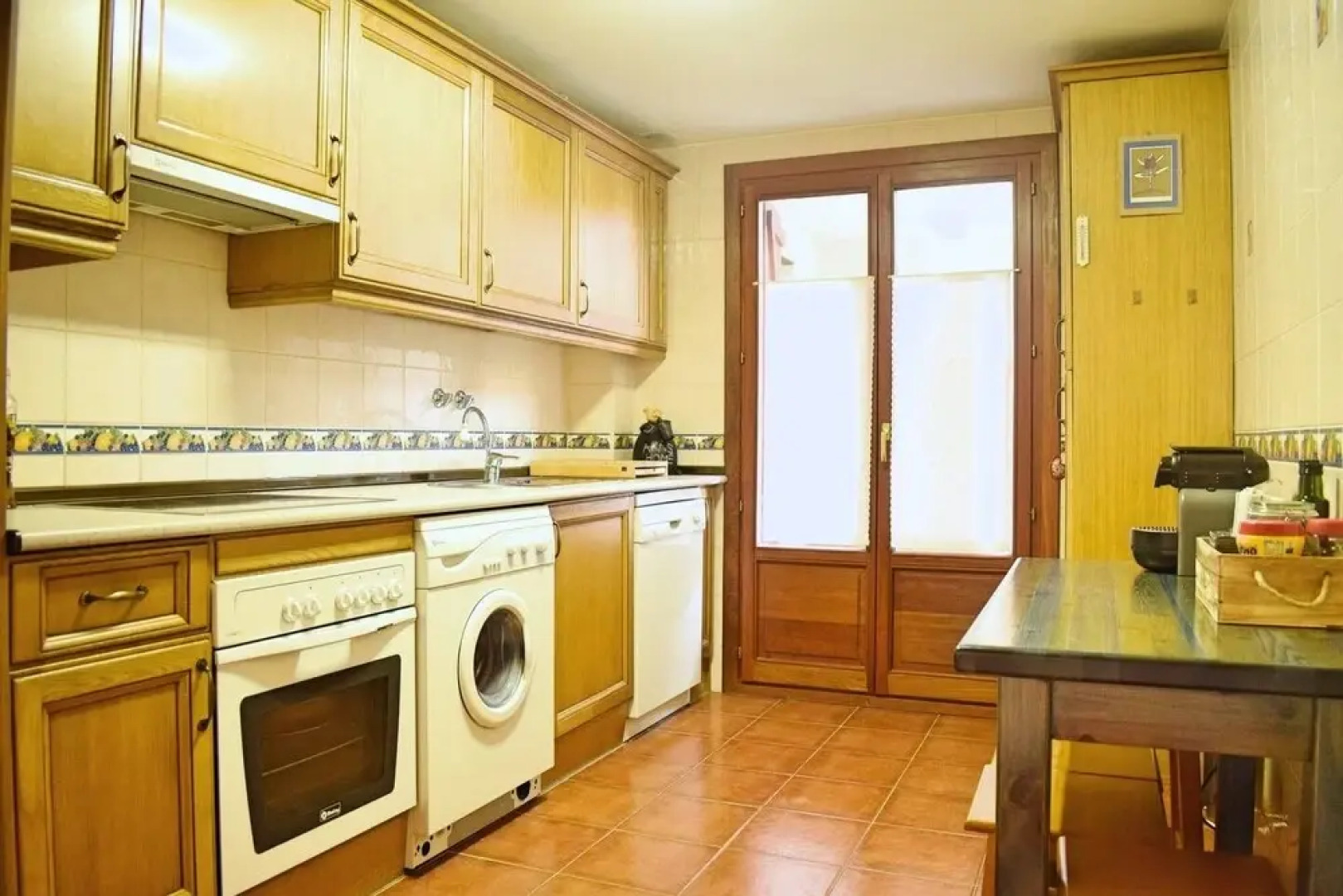 Arás Home. Gran Cocina, Terraza y Garaje