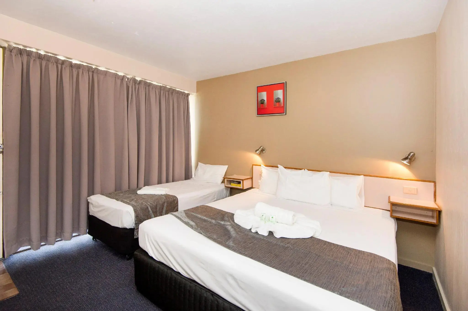 Mid City Motor Inn