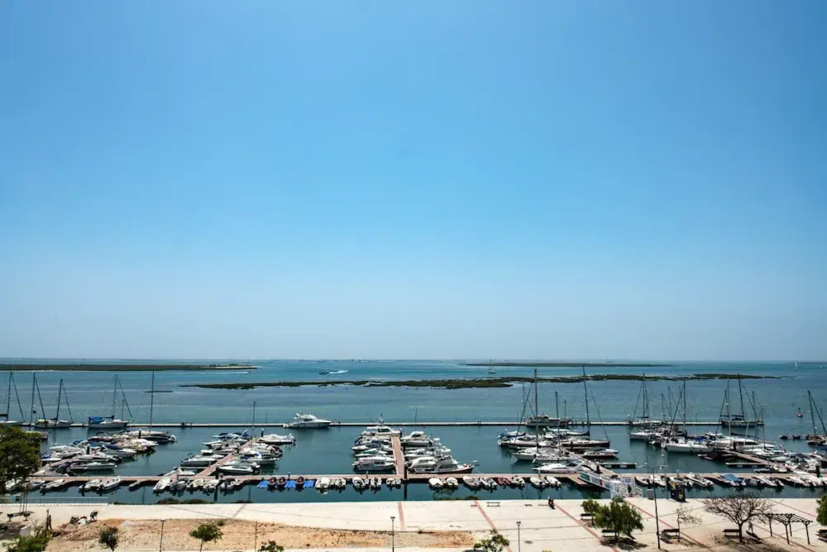 Del Mar Apartment - BT