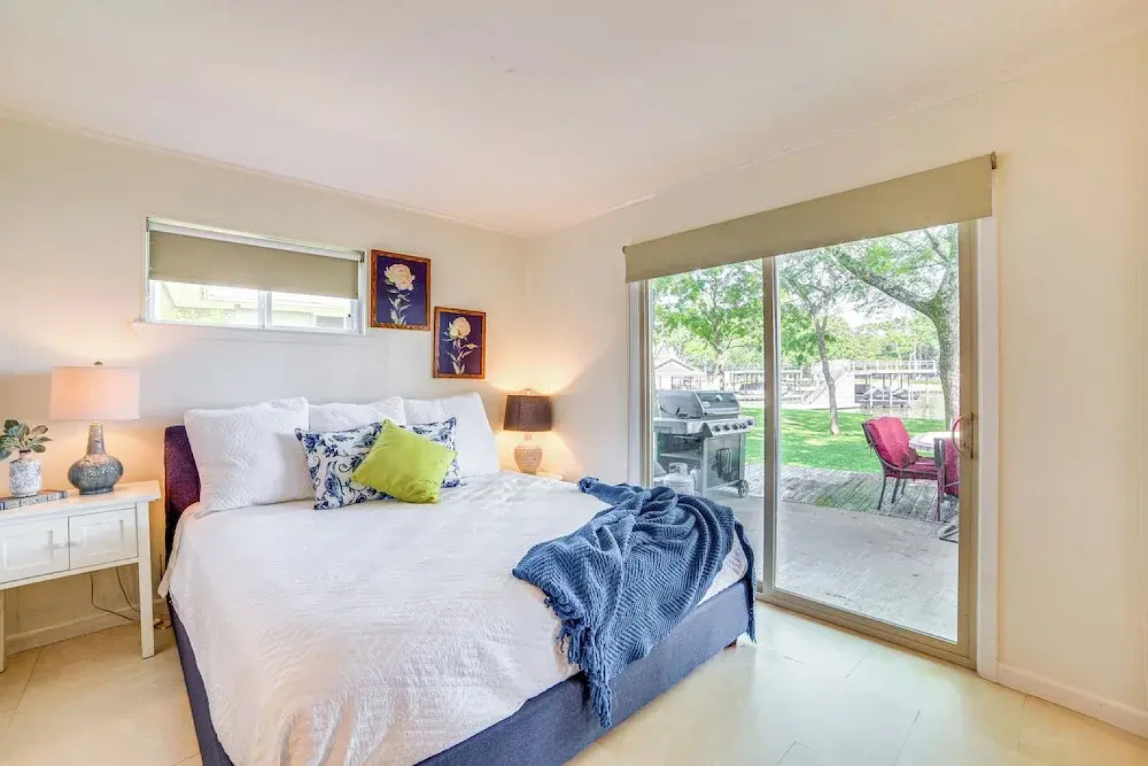 Waterfront Gem on Cedar Creek Lake w/ Deck + Games