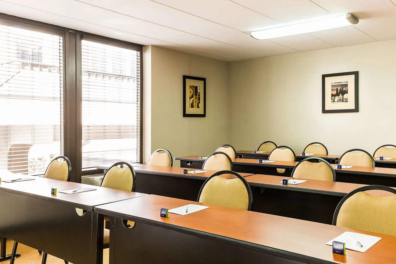 Four Points by Sheraton Chicago Westchester/Oak Brook