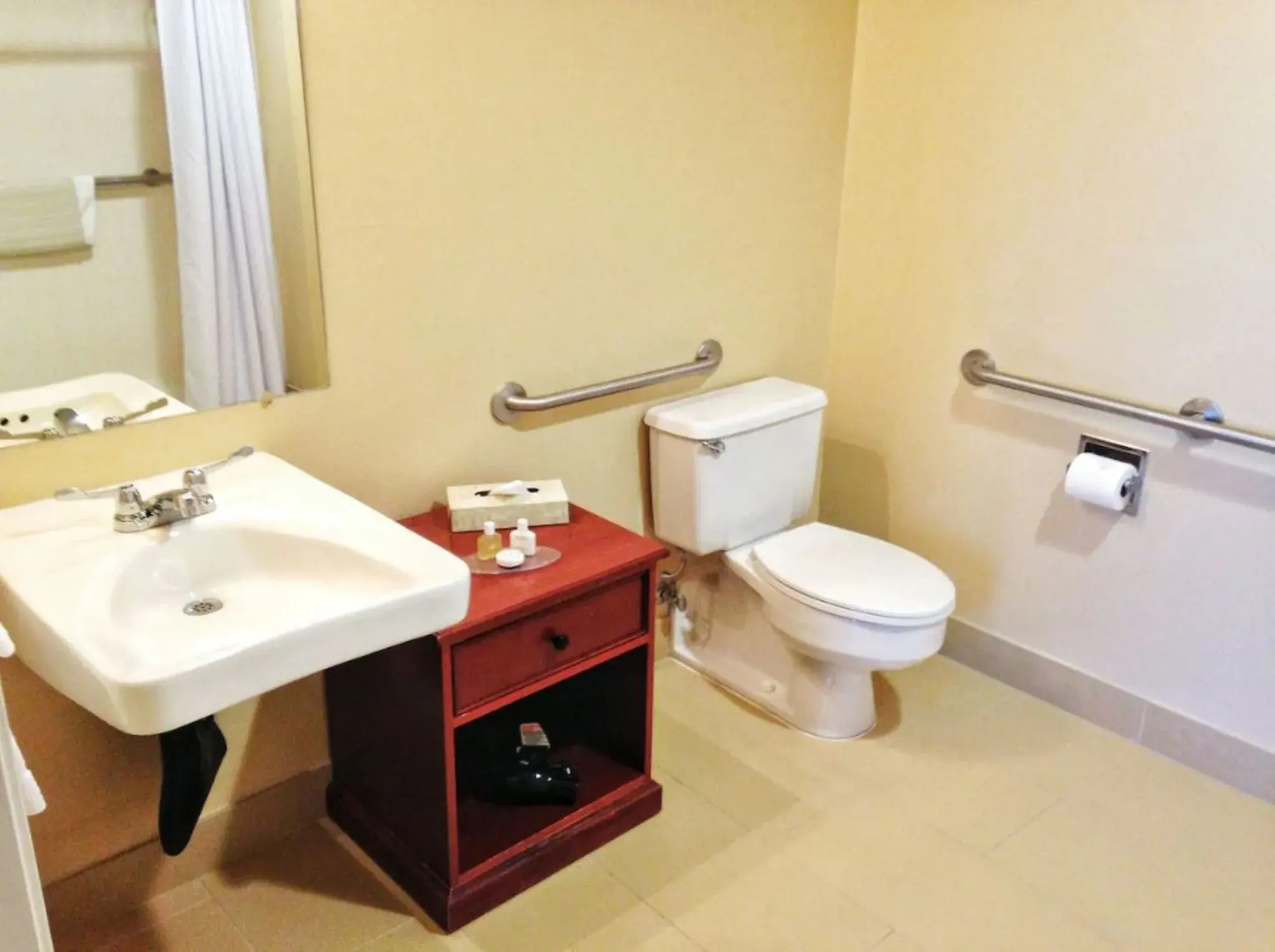 Coast Wenatchee Center Hotel