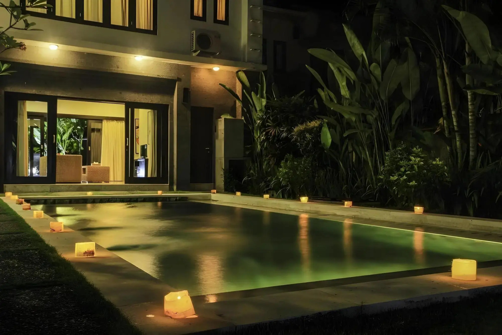 Swan Keramas Bali Villas