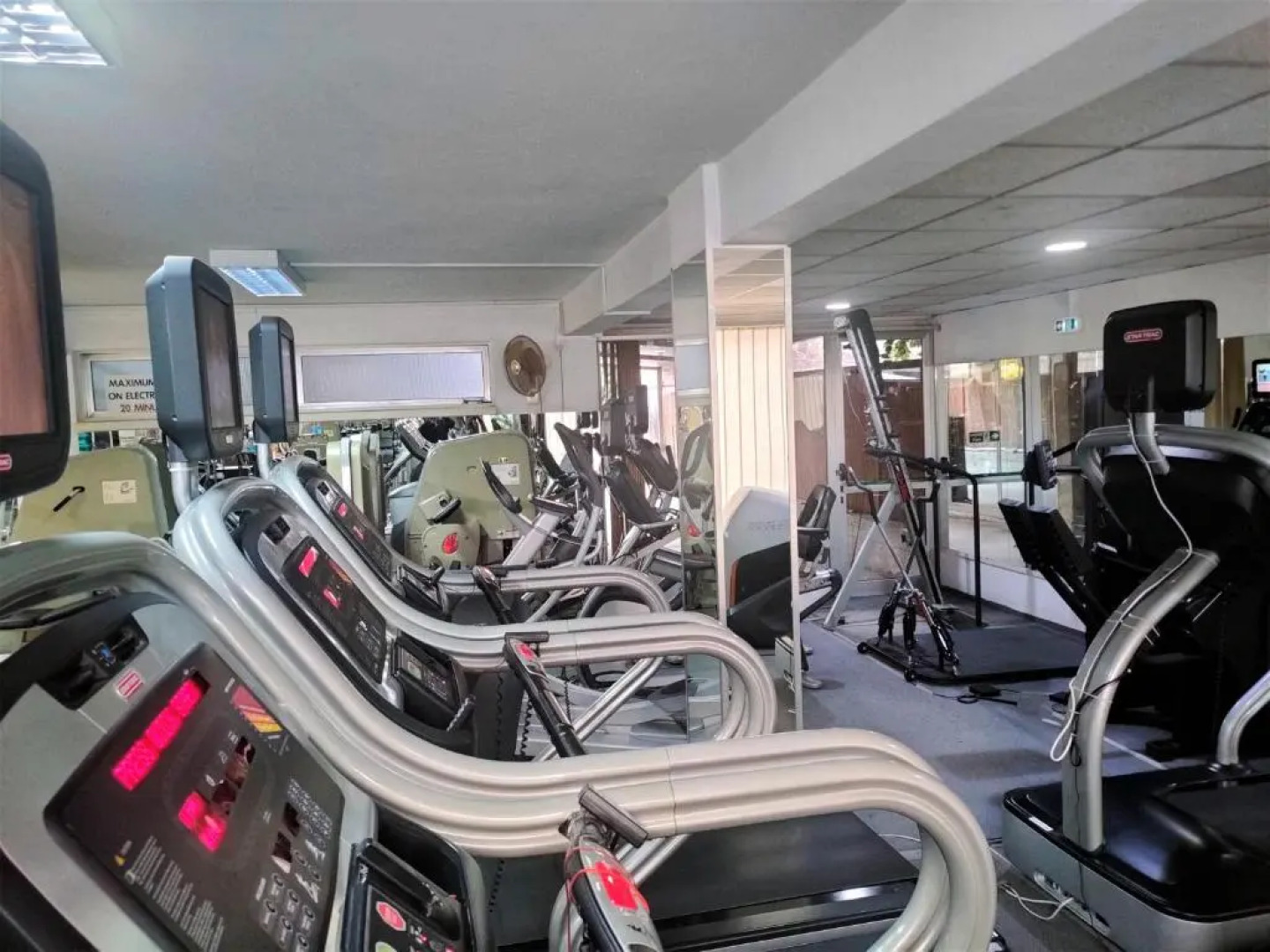 Almond Business Hotel