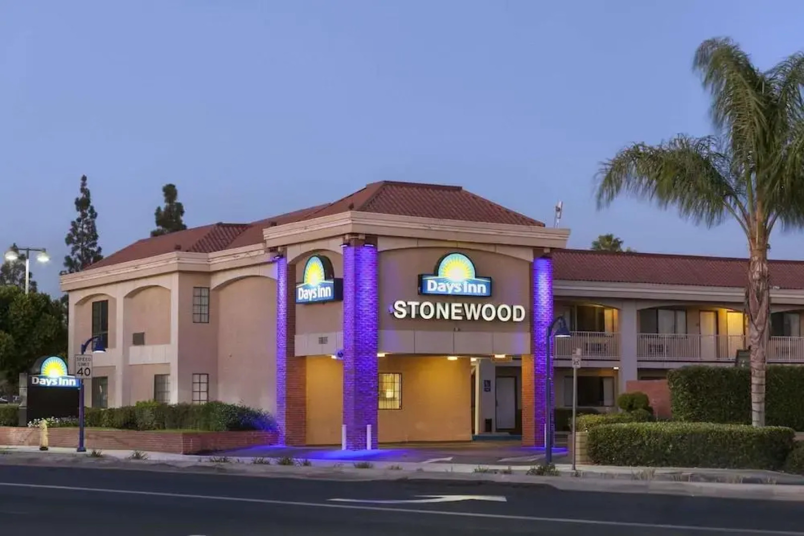 Days Inn By Wyndham Downey