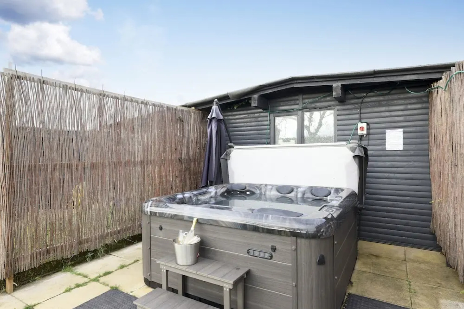 JOIVY Luxurious & Spacious 3Br House With A Hot Tub