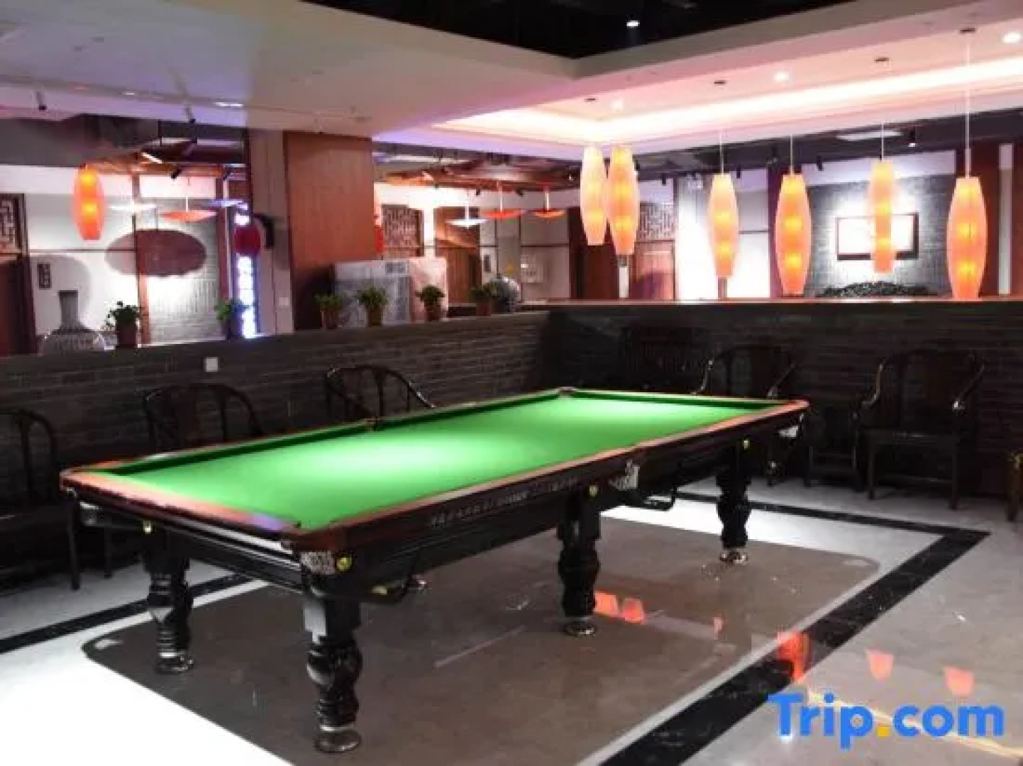 Huili Business Hotel