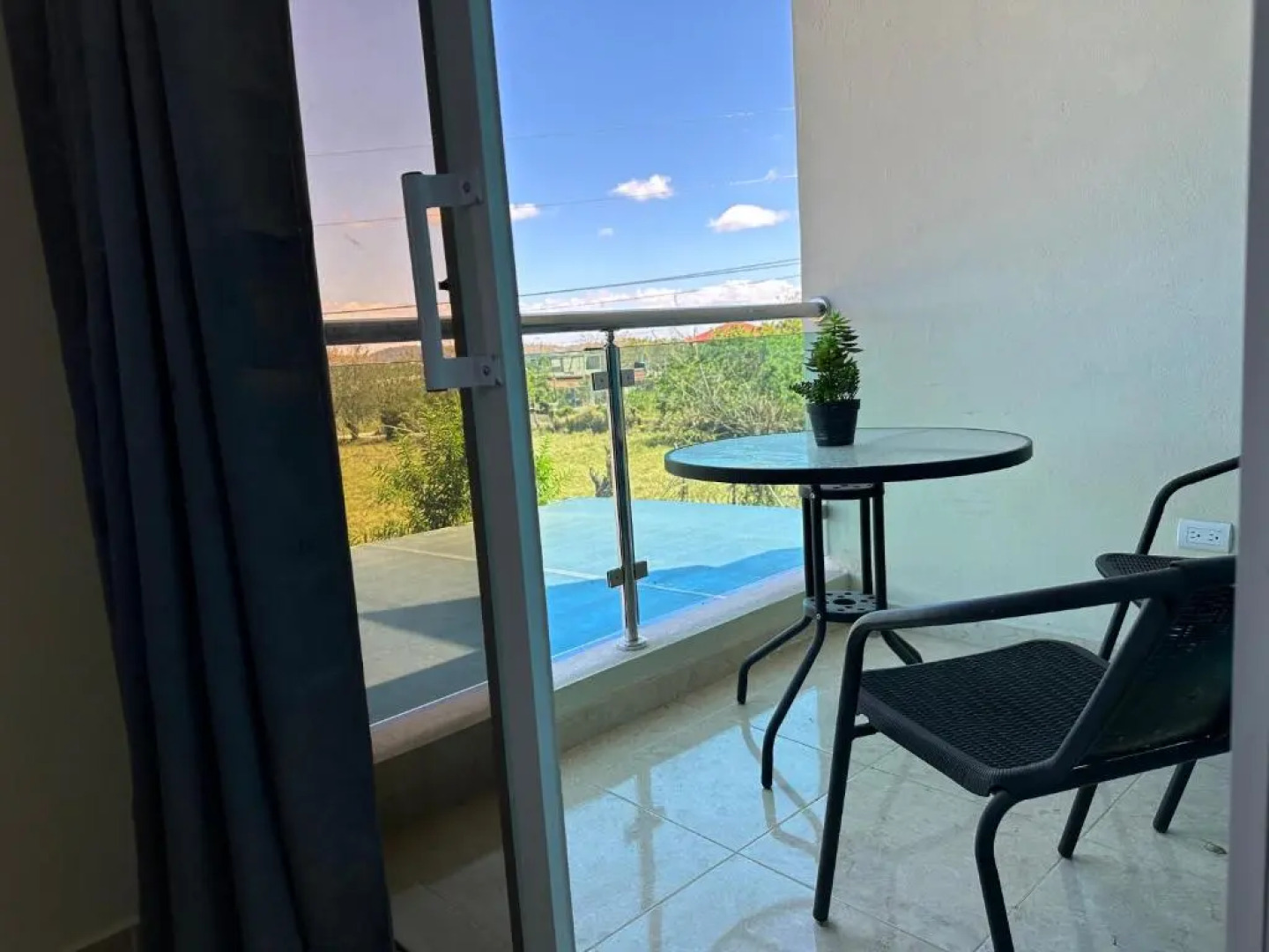 B-7 hermoso apartamento zona de Parapentes al pie de la montaña