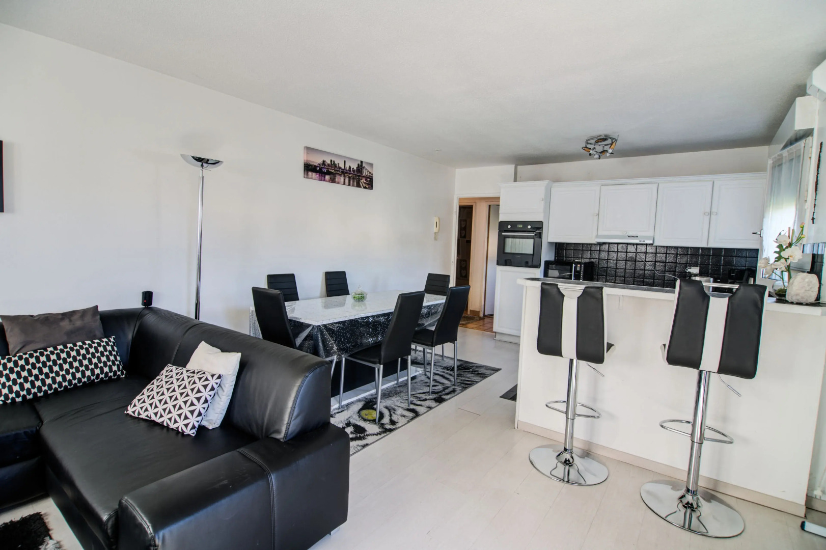 DESIGN APARTMENT Near GENEVA