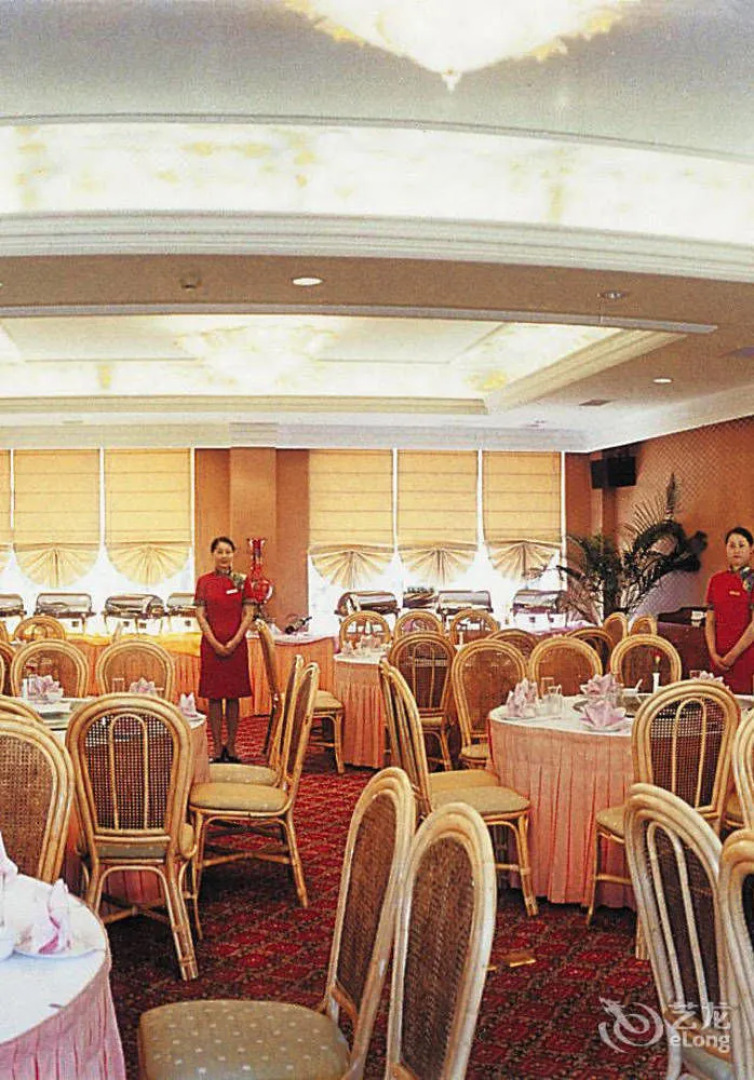 Yichang Guobin Garden Hotel