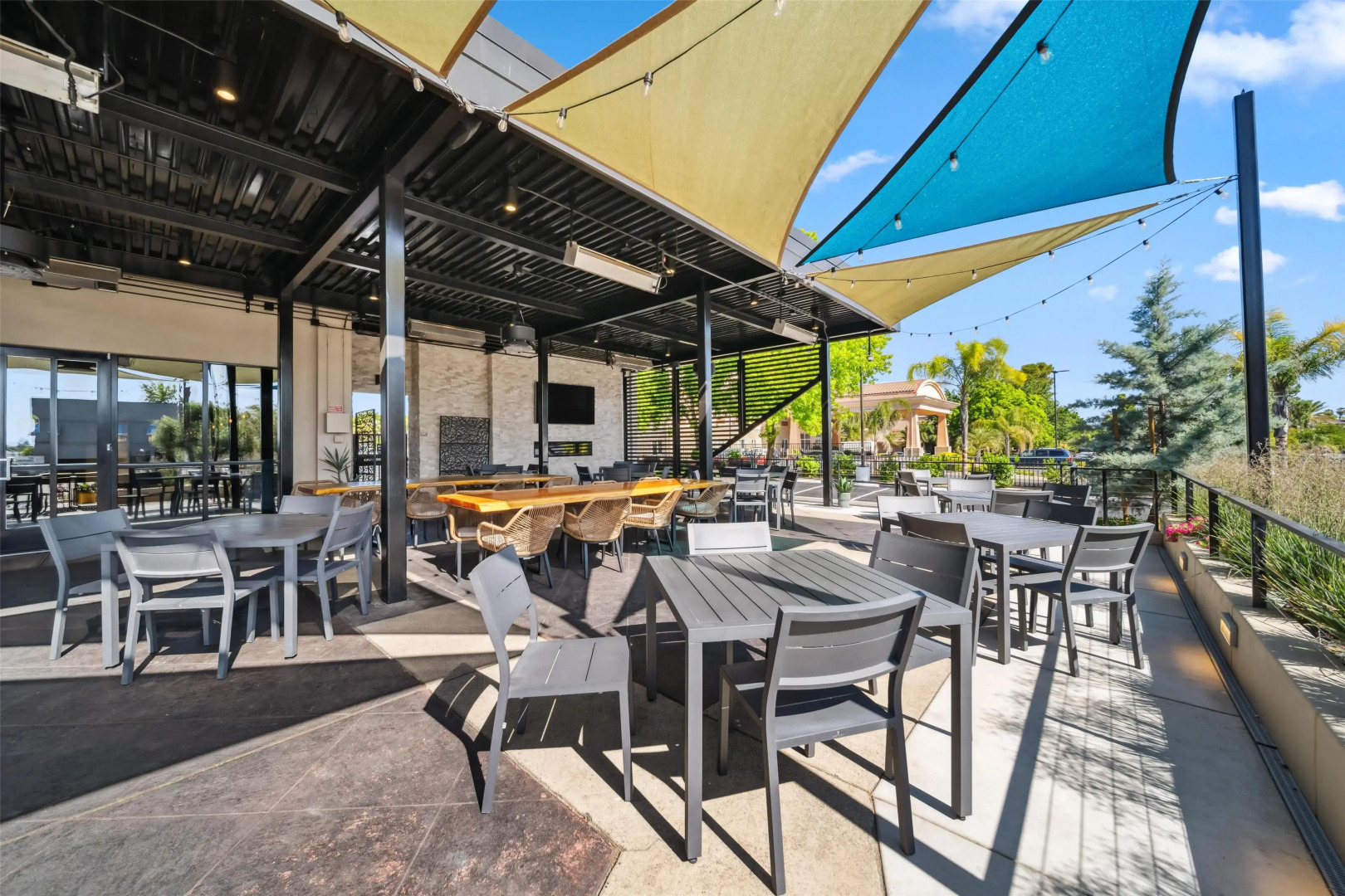 Best Western Plus Hilltop Inn