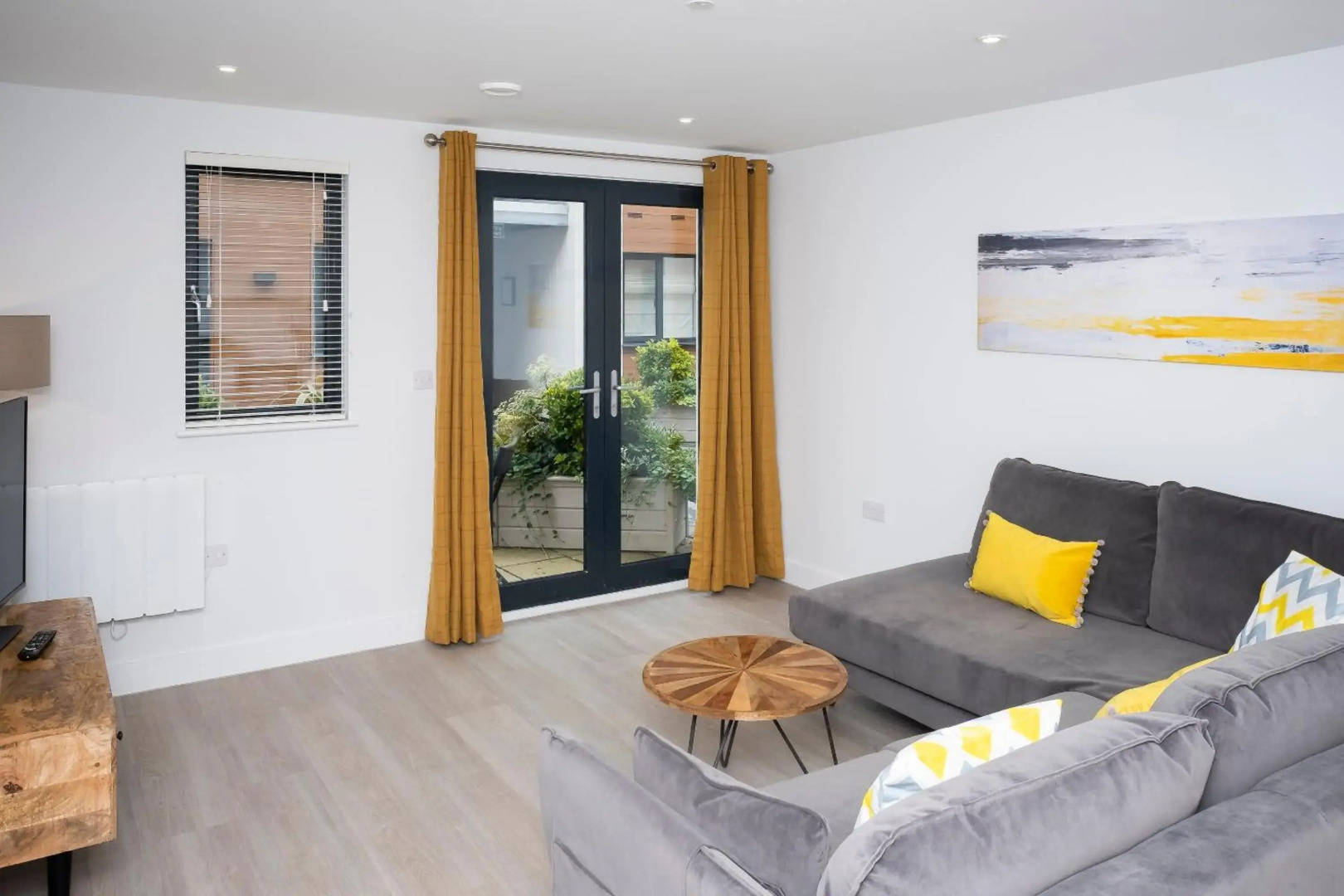 2 Middlecombe - Luxury Apartment at Byron Woolacombe, only 4 minute walk to Woolacombe Beach!