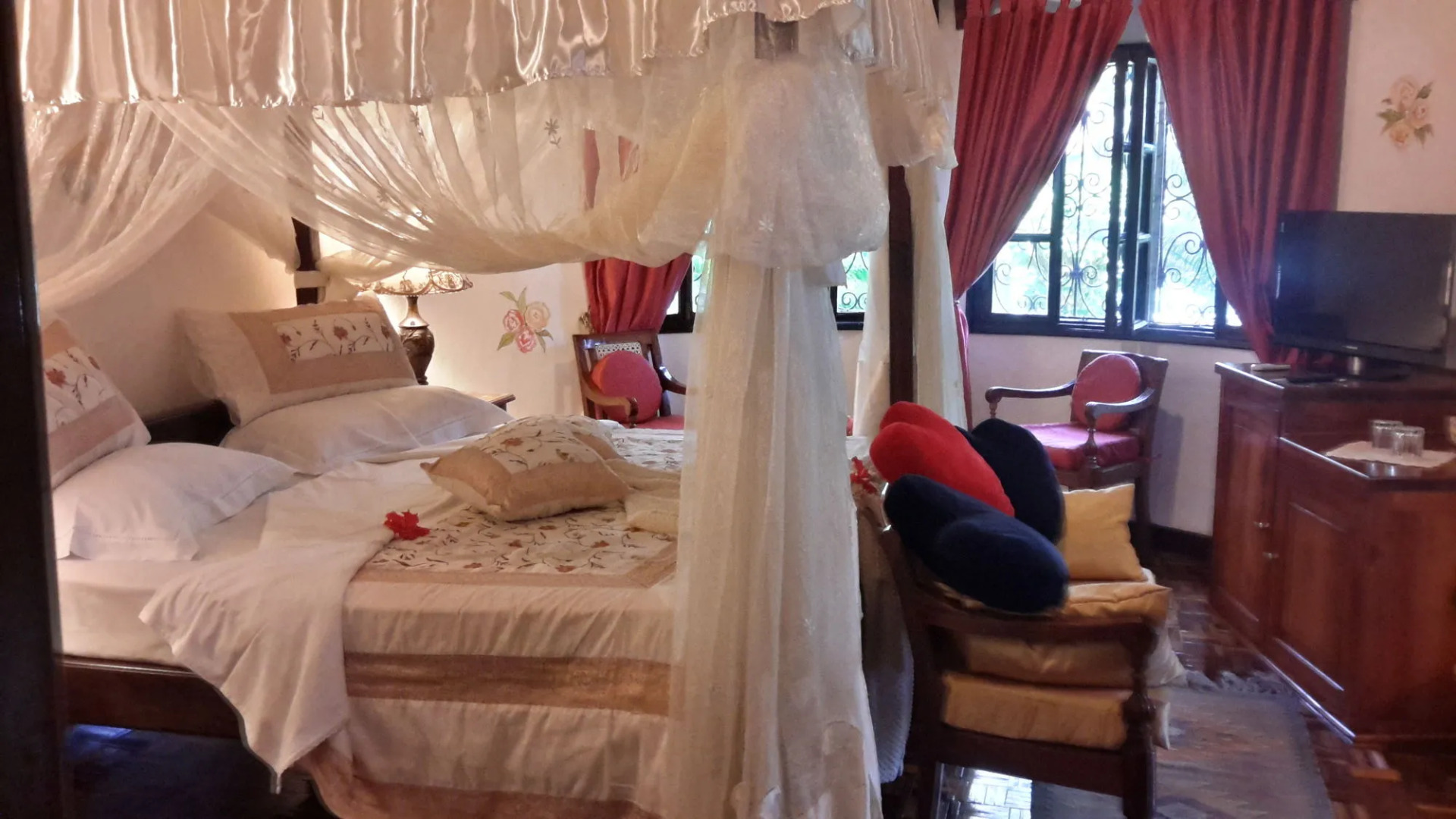 African House Resort