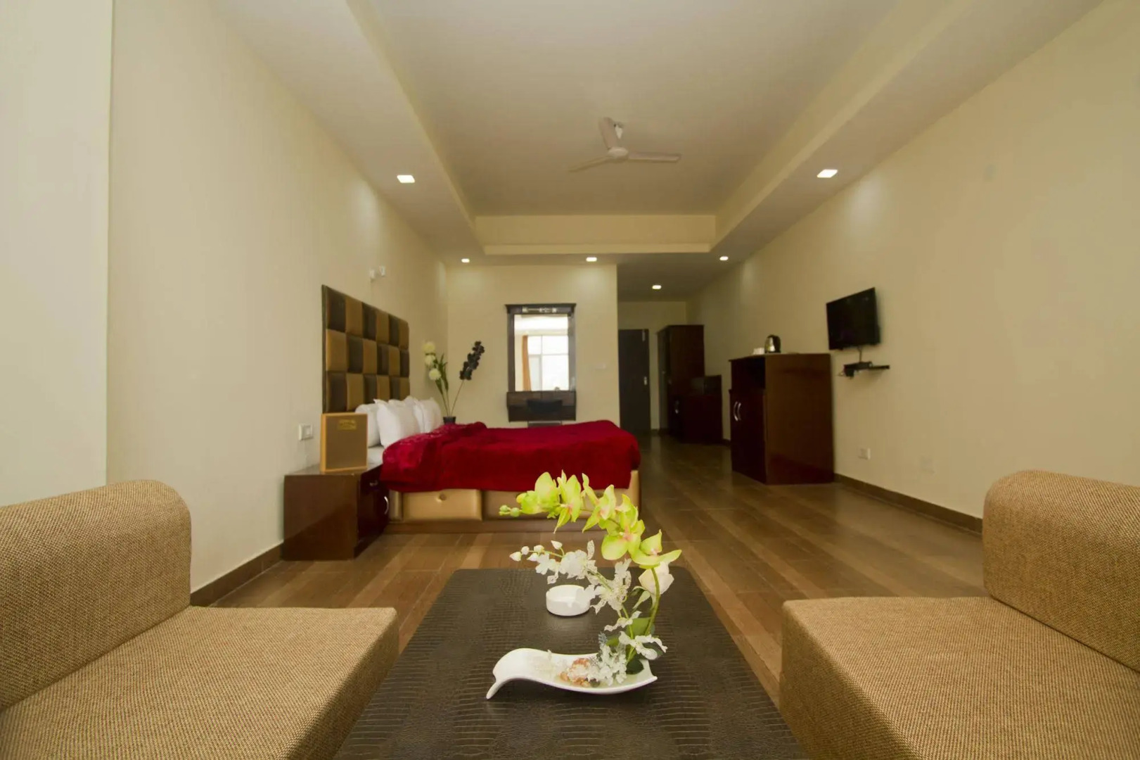 Snow Touch Resort (Shri Nath Group)