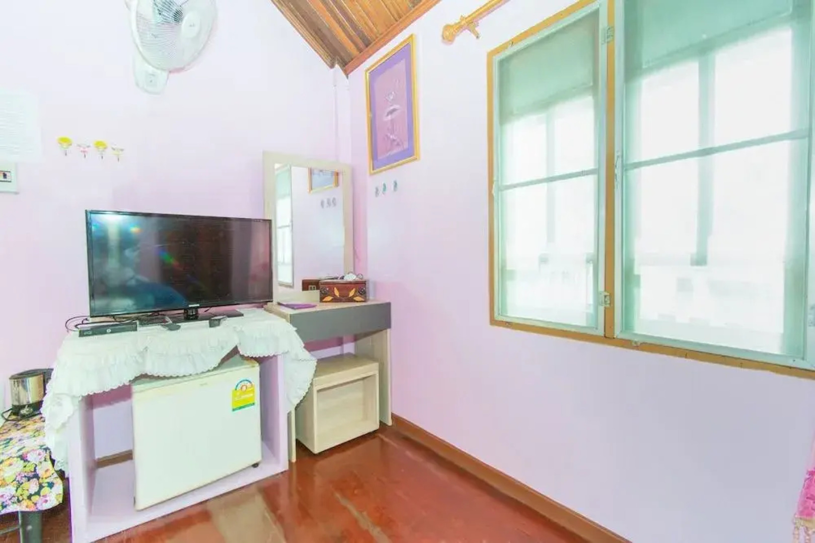 Oyo 712 Baandin Resort